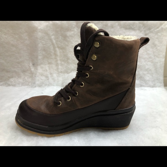 Muck Boots Women’s Liberty Waterproof Alpine Supreme with Shearling - Picture 7 of 10